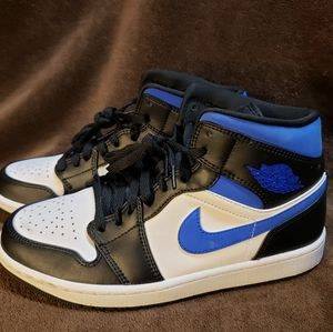 Mens Jordan 1 mid size 08.0
